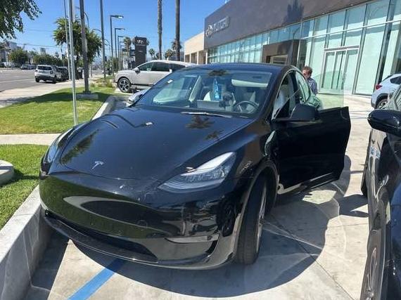 TESLA MODEL Y 2021 5YJYGDED1MF107275 image